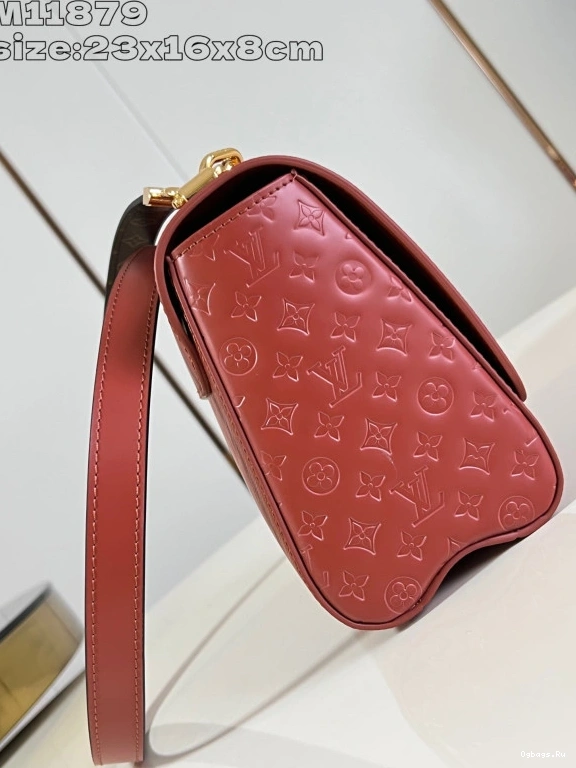 TWIST MM-23*17*9.5CM LOUIS VUITTON 0515
